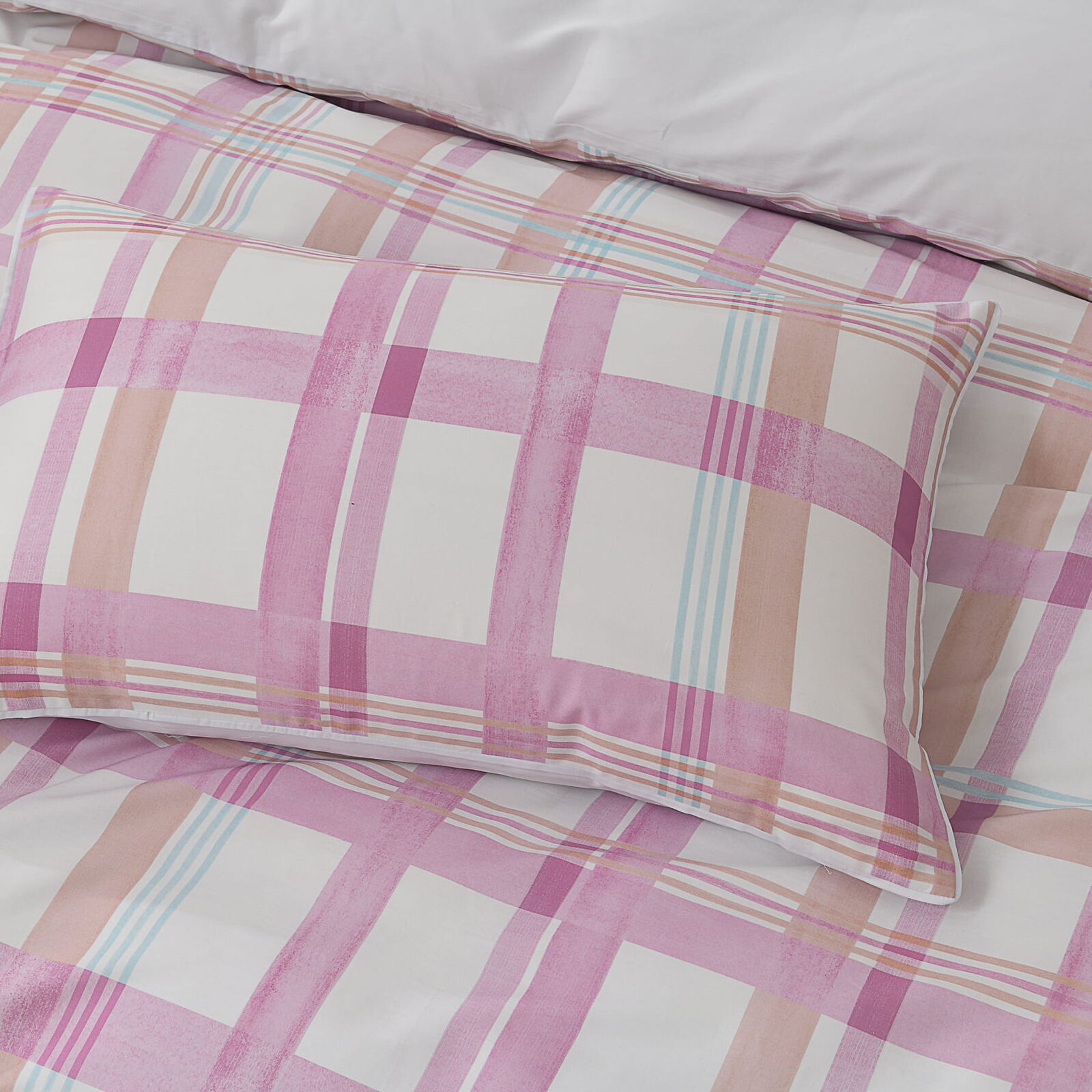 Ascot Pink Quilt Cover Set
