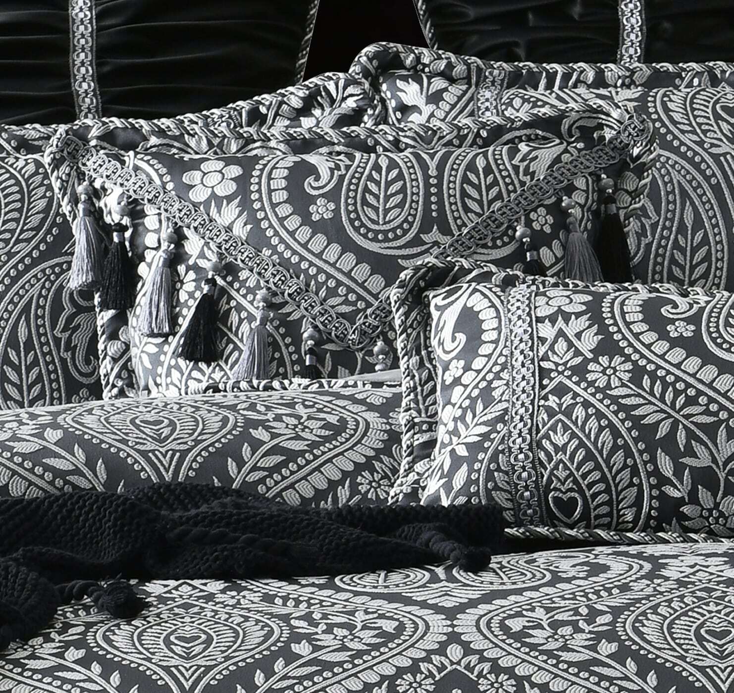 Camille Charcoal Quilt Cover Set