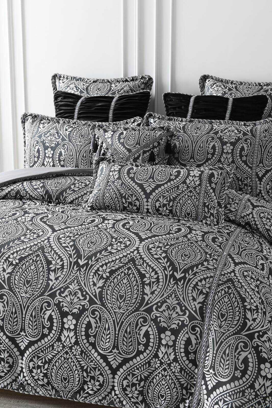 Camille Charcoal Quilt Cover Set