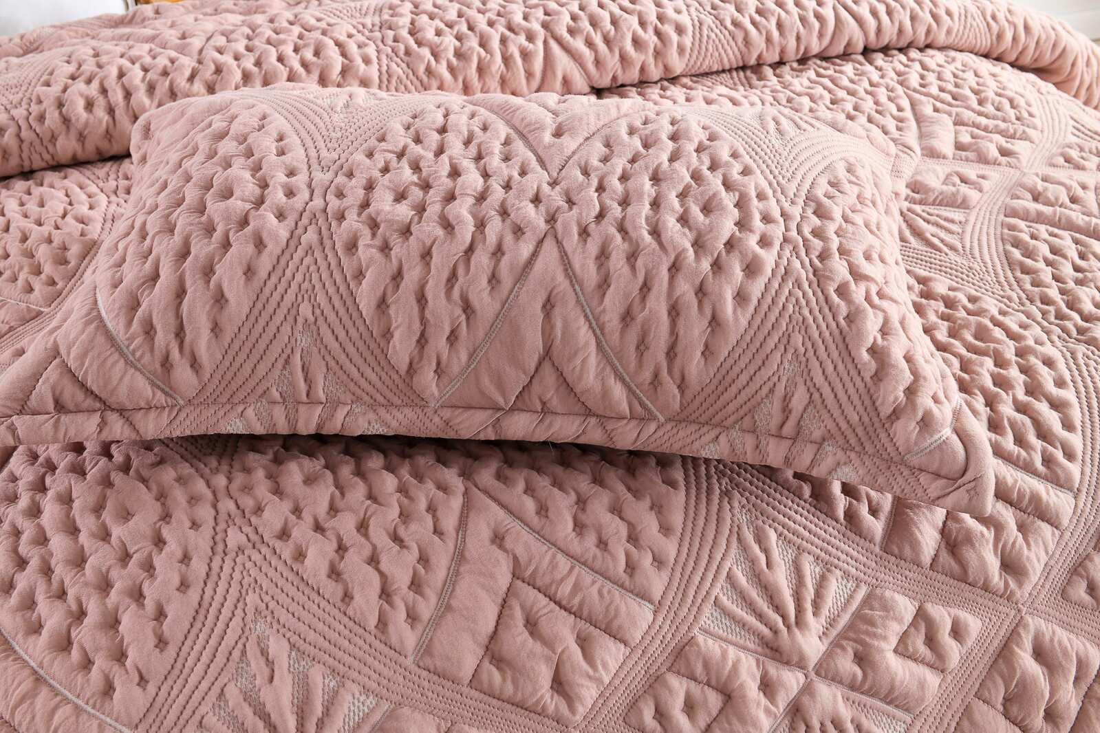 Courtney Quilt Cover Set