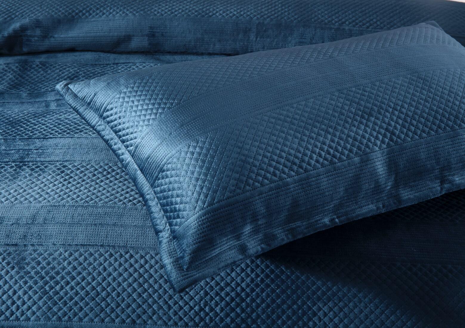 Emma Dark Blue Quilted Velvet Quilt Cover Set