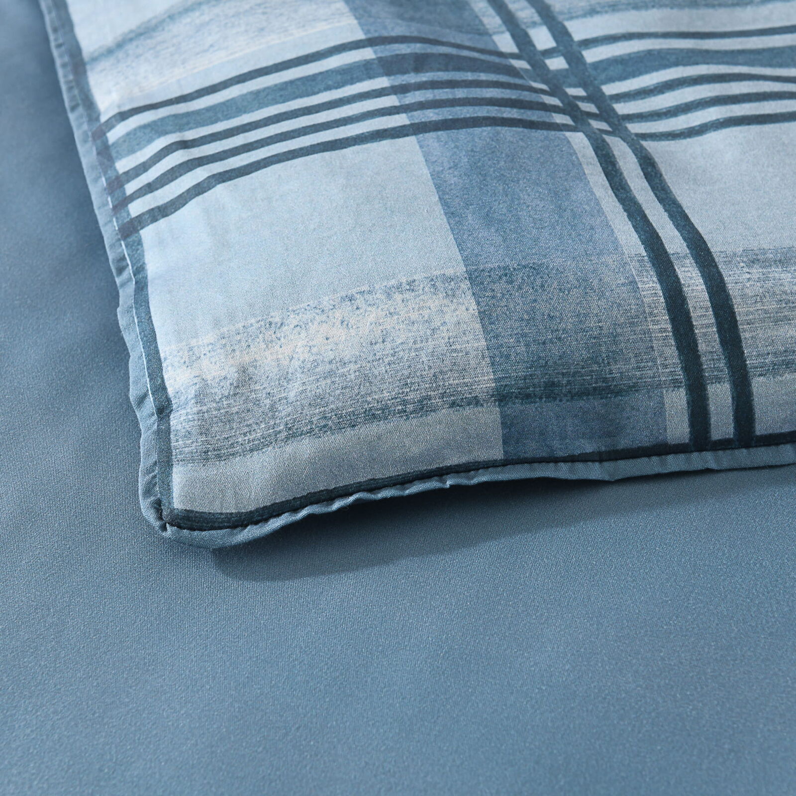 Lorne Quilt Cover Set