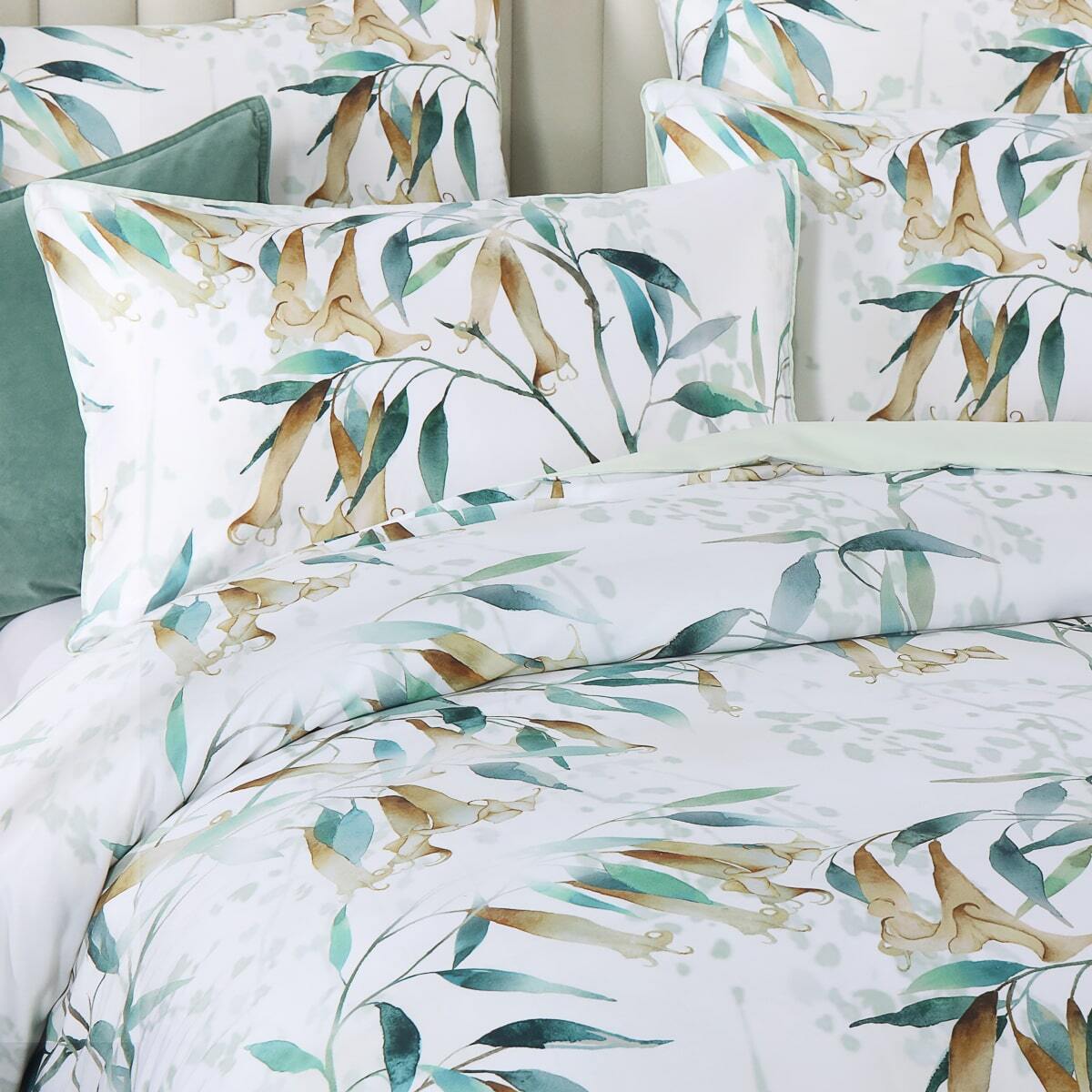 Merindah Quilt Cover Set