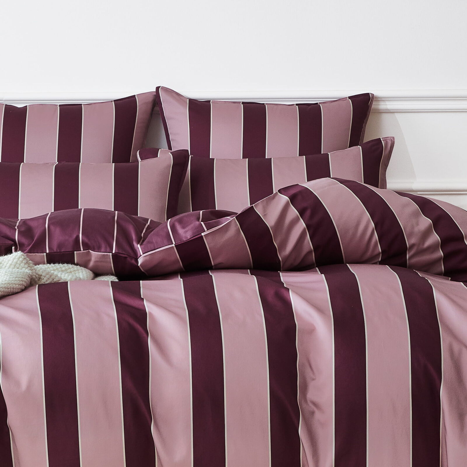 Rhythm Berry Quilt Cover Set