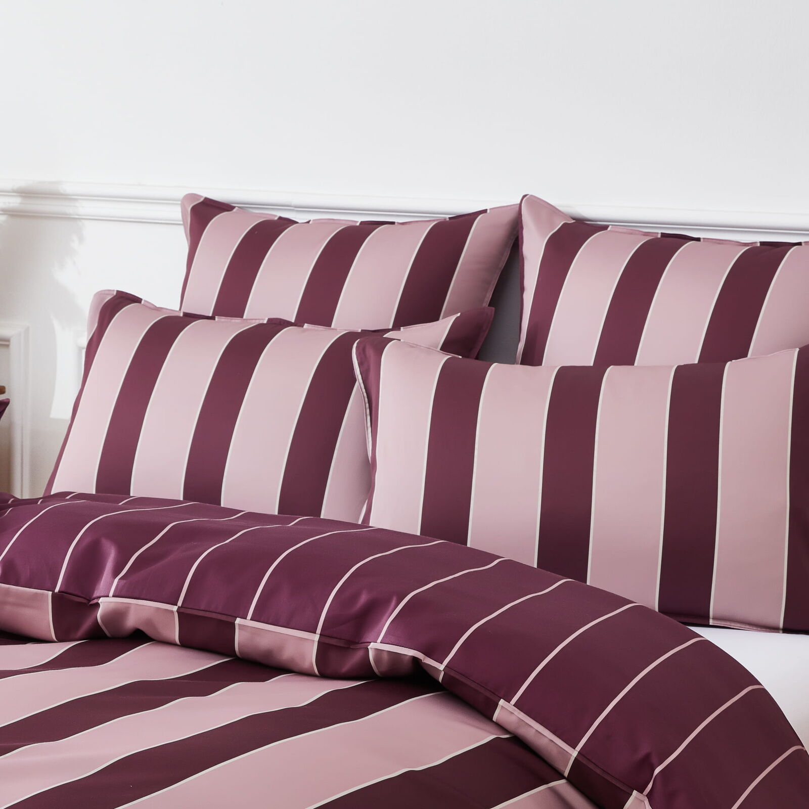 Rhythm Berry Quilt Cover Set