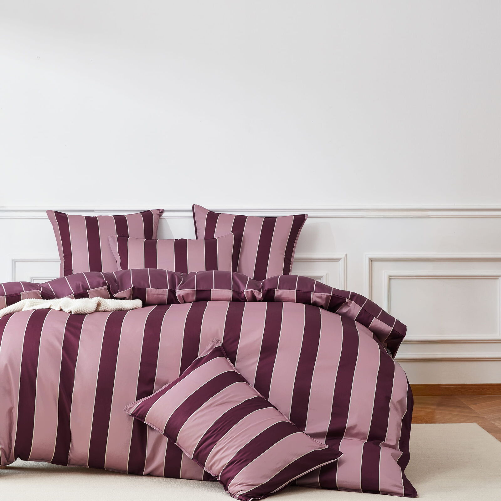 Rhythm Berry Quilt Cover Set