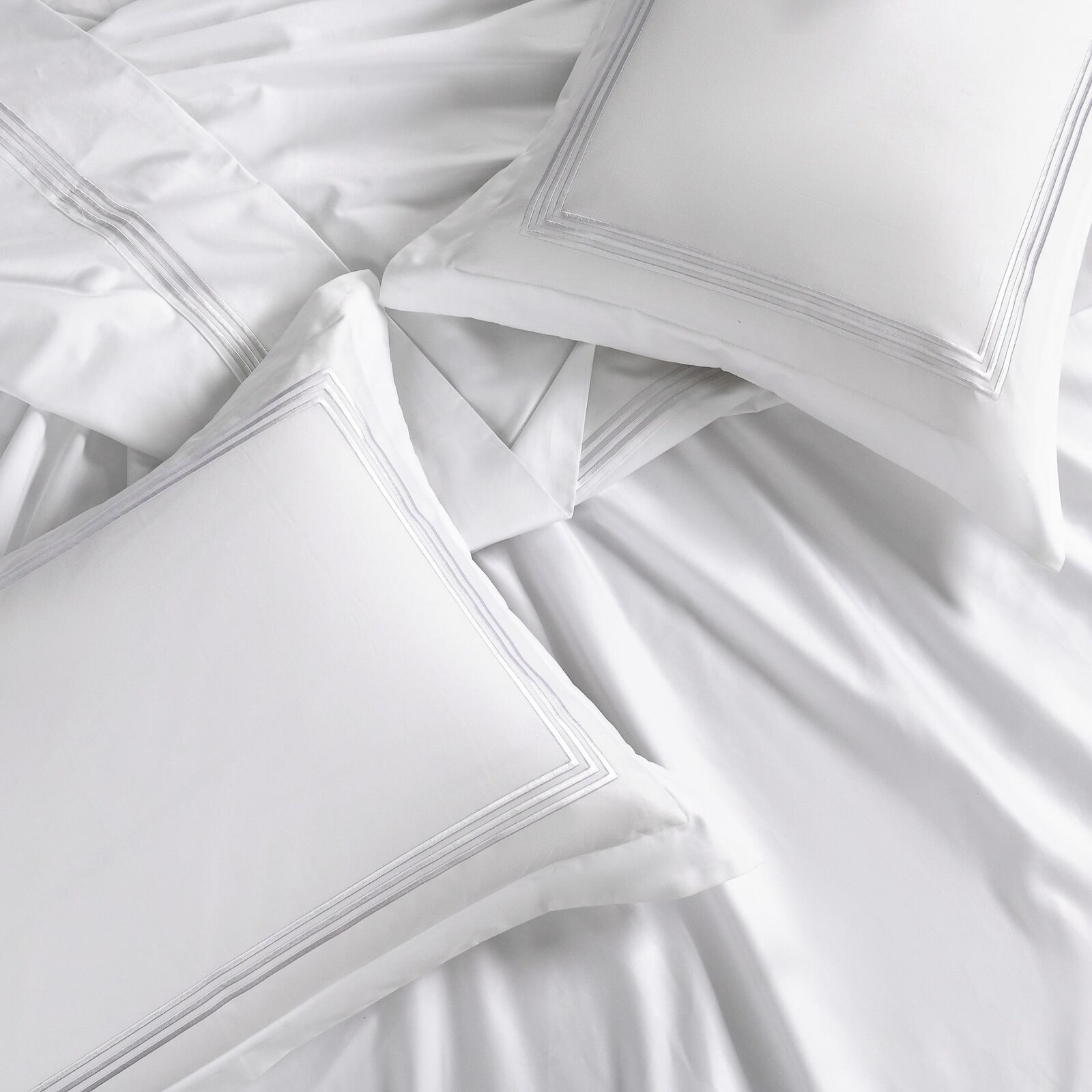 Hotel Luxe - 1000TC - White on White  embroidery