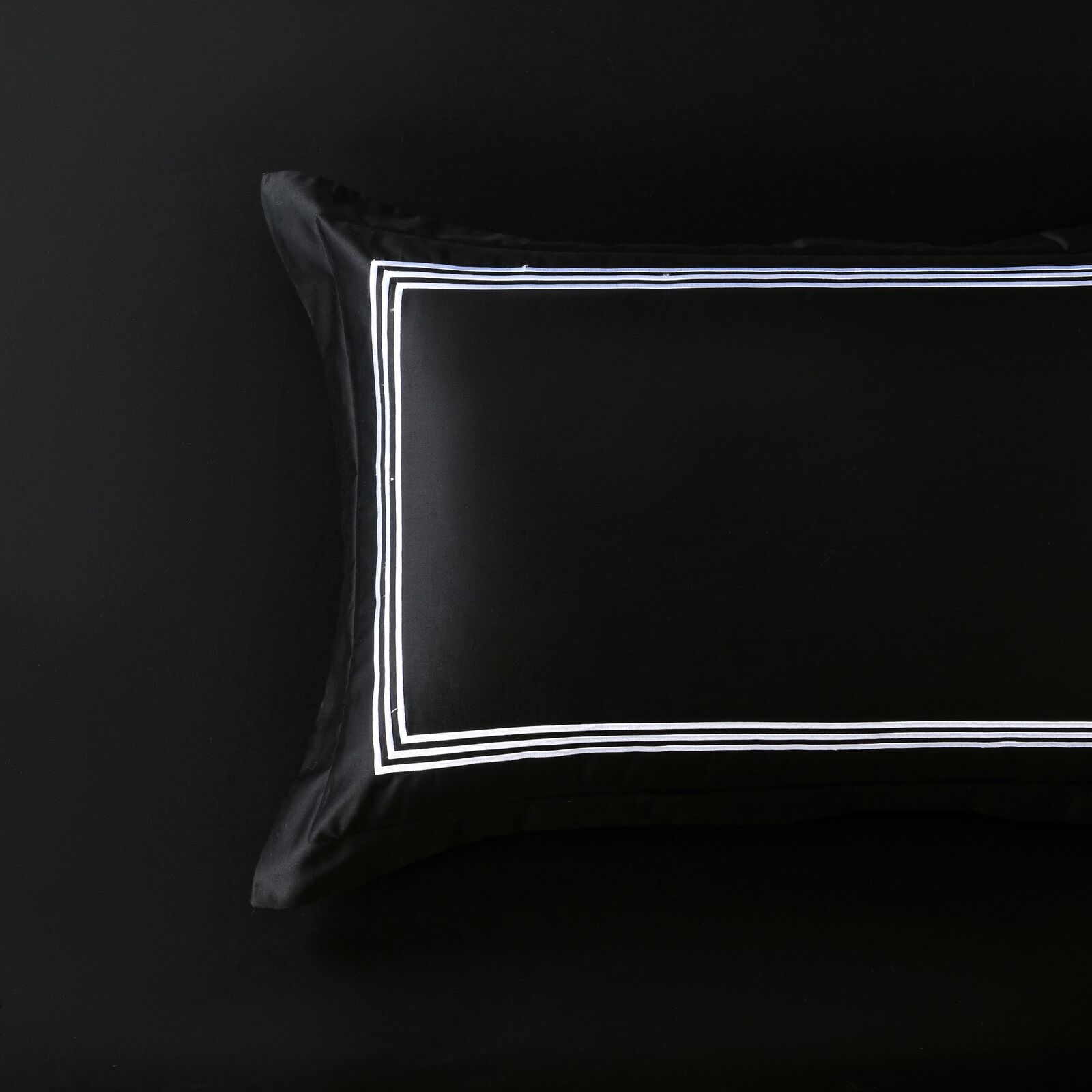 Hotel Luxe - 1000TC - Black with White embroidery