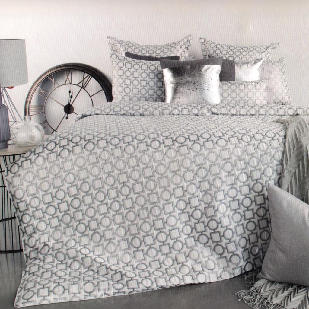 Anita Quilt Cover Set