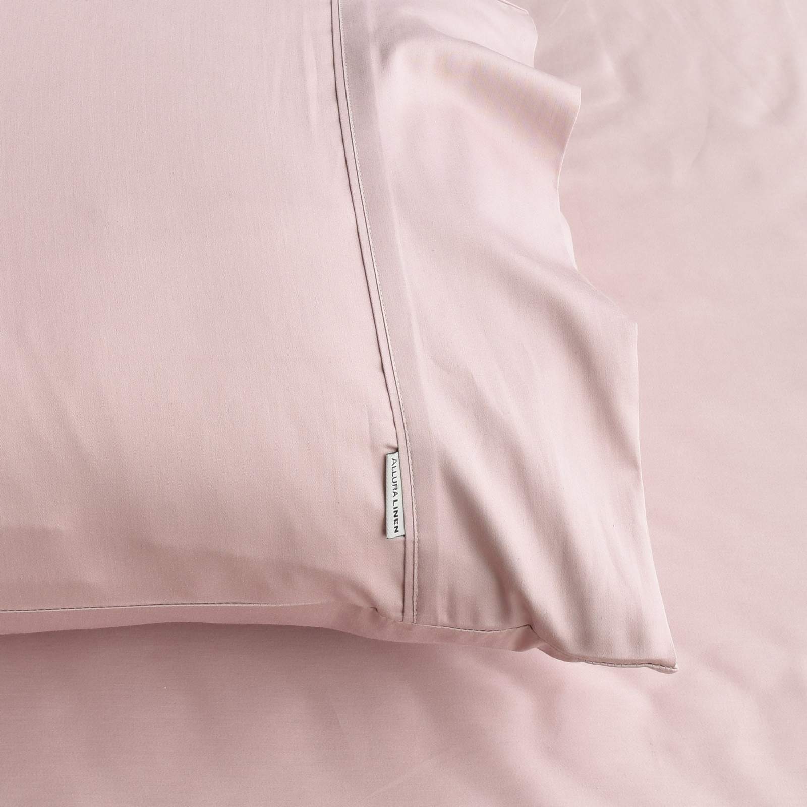 400 thread count, 100% cotton, sateen finish standard pillowcase PC, blush pink