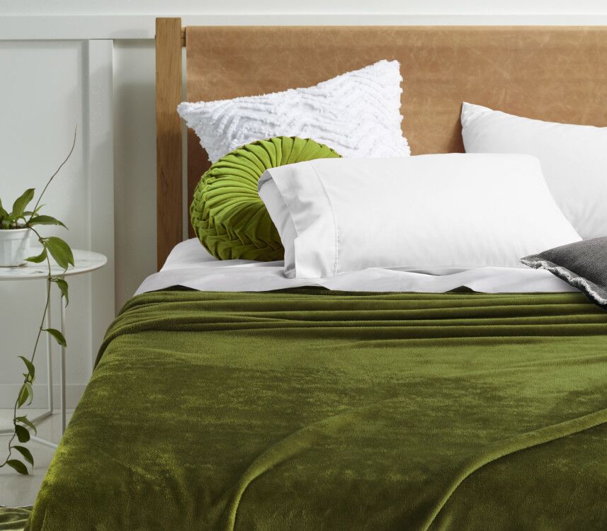 Super Soft Blanket - Mossy Green - 240cm x 260cm