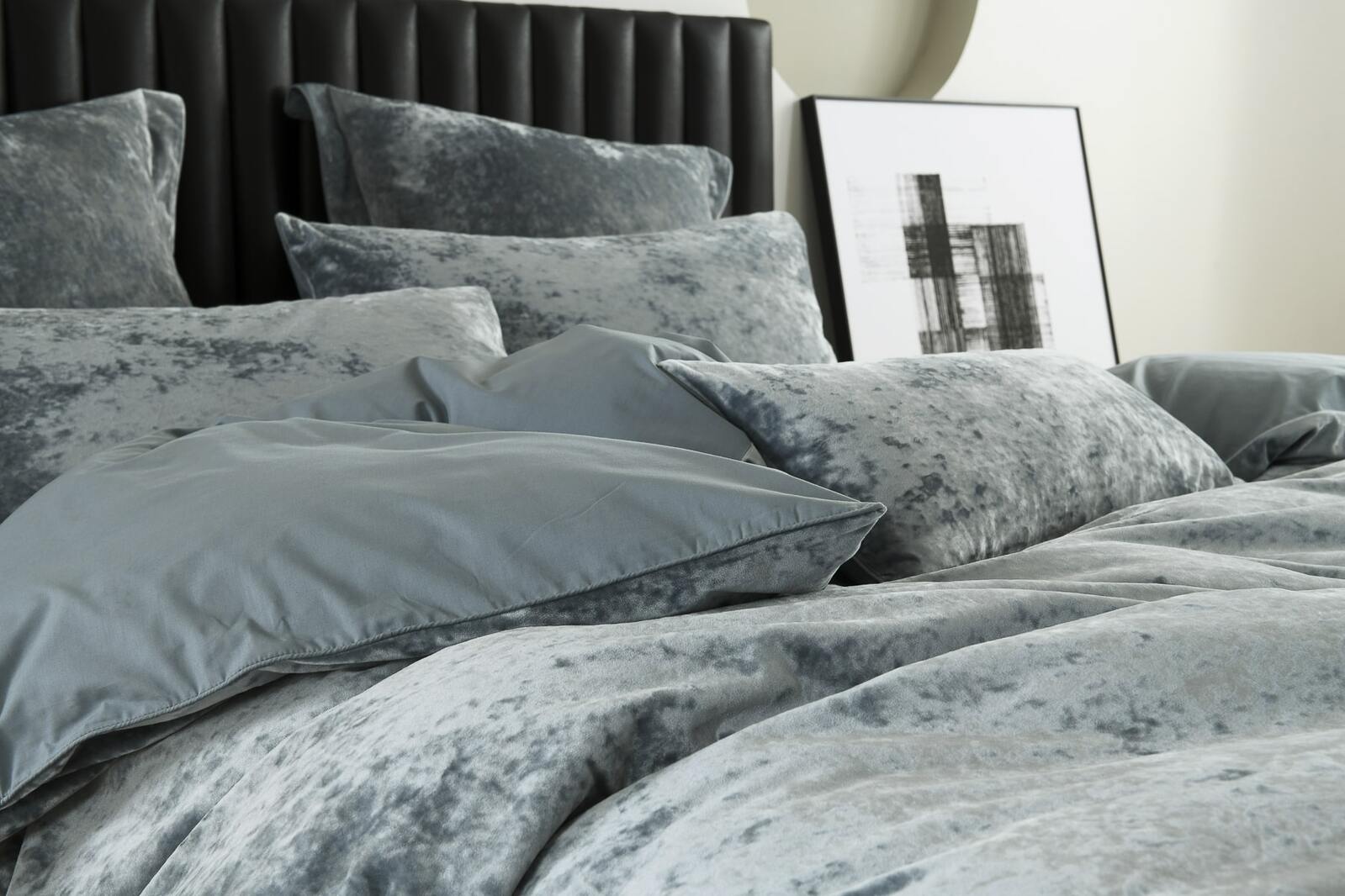 Cody Velvet Silver Grey Quilt Cover Set