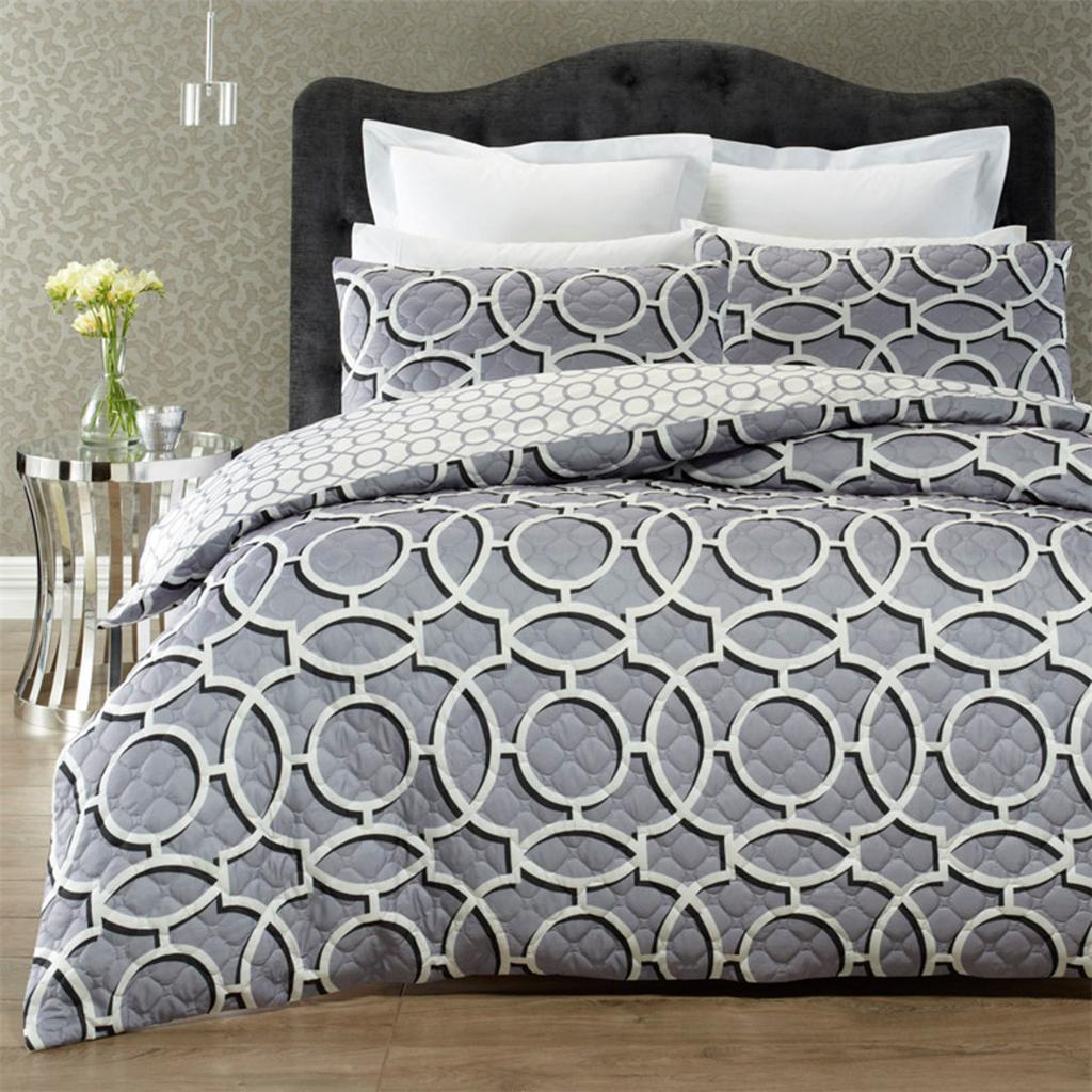 Grey quilted effect quilt cover set. Reversible duvet cover set.