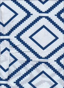 Quilted Effect fabric with Blue and white stunning print features on this quilt cover set. Reversible duvet cover set.